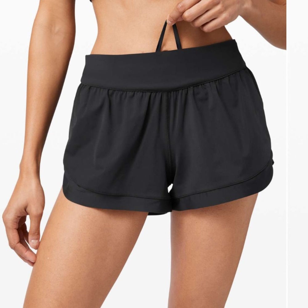 Lululemon Black Calm Tides Run Short